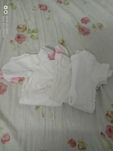 ขอส่งต่อเสื้อผ้าค่ะ ส่วนมากไซส์ 3-6 เดือน