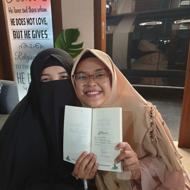 Yayuk Puspa Kartika profile icon