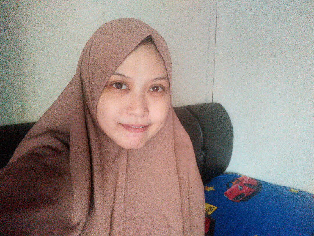 nur ariyanti dewi profile icon