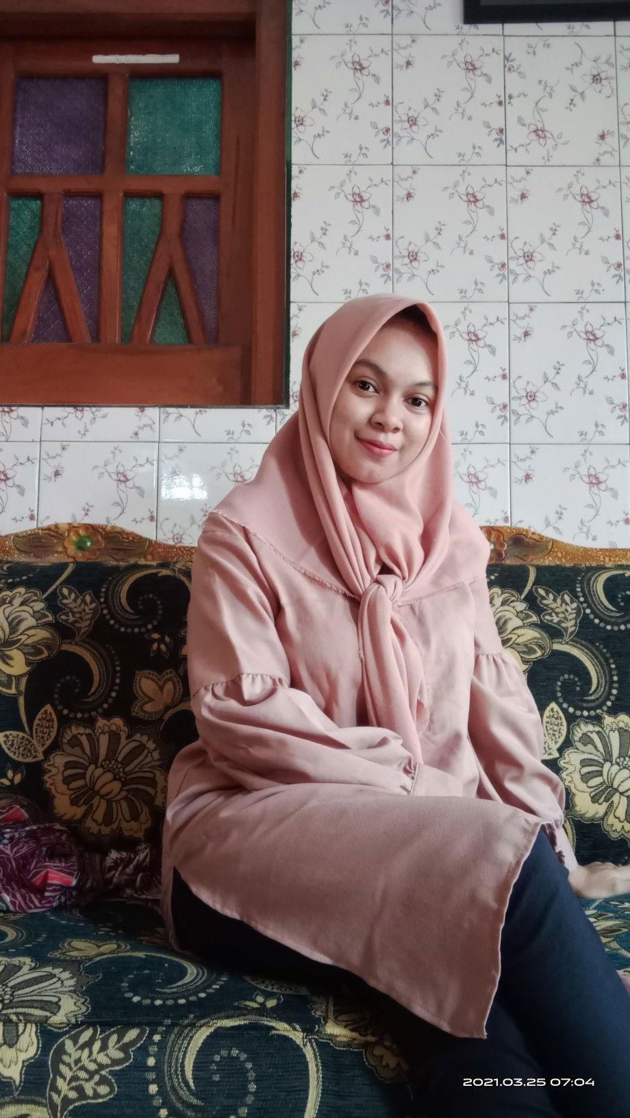 Fathimah Dewi Putih profile icon