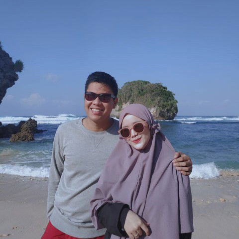 Ferina Nur Aini profile icon