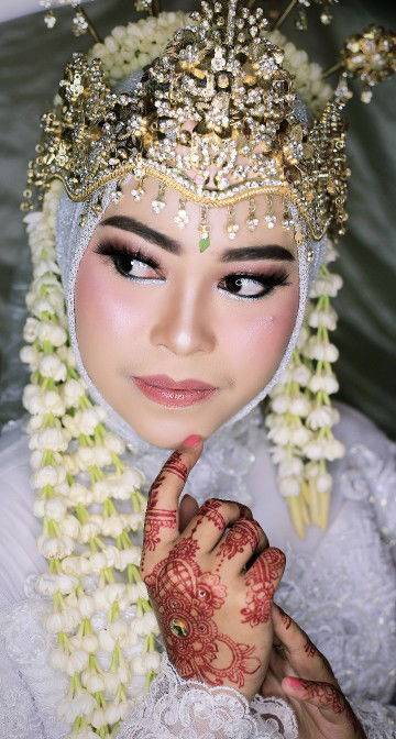 Merlyn Tris Wati profile icon