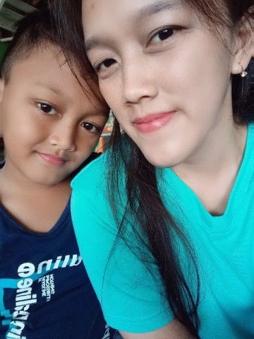 Nani Widhie profile icon