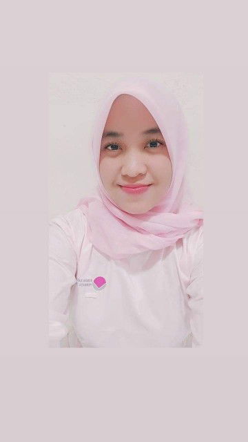 Bella Tania profile icon