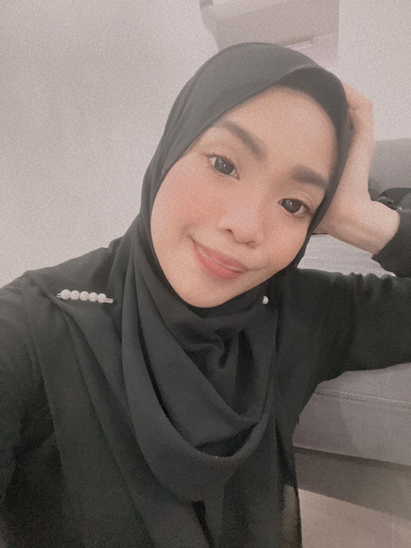 Nur Ezzatti profile icon