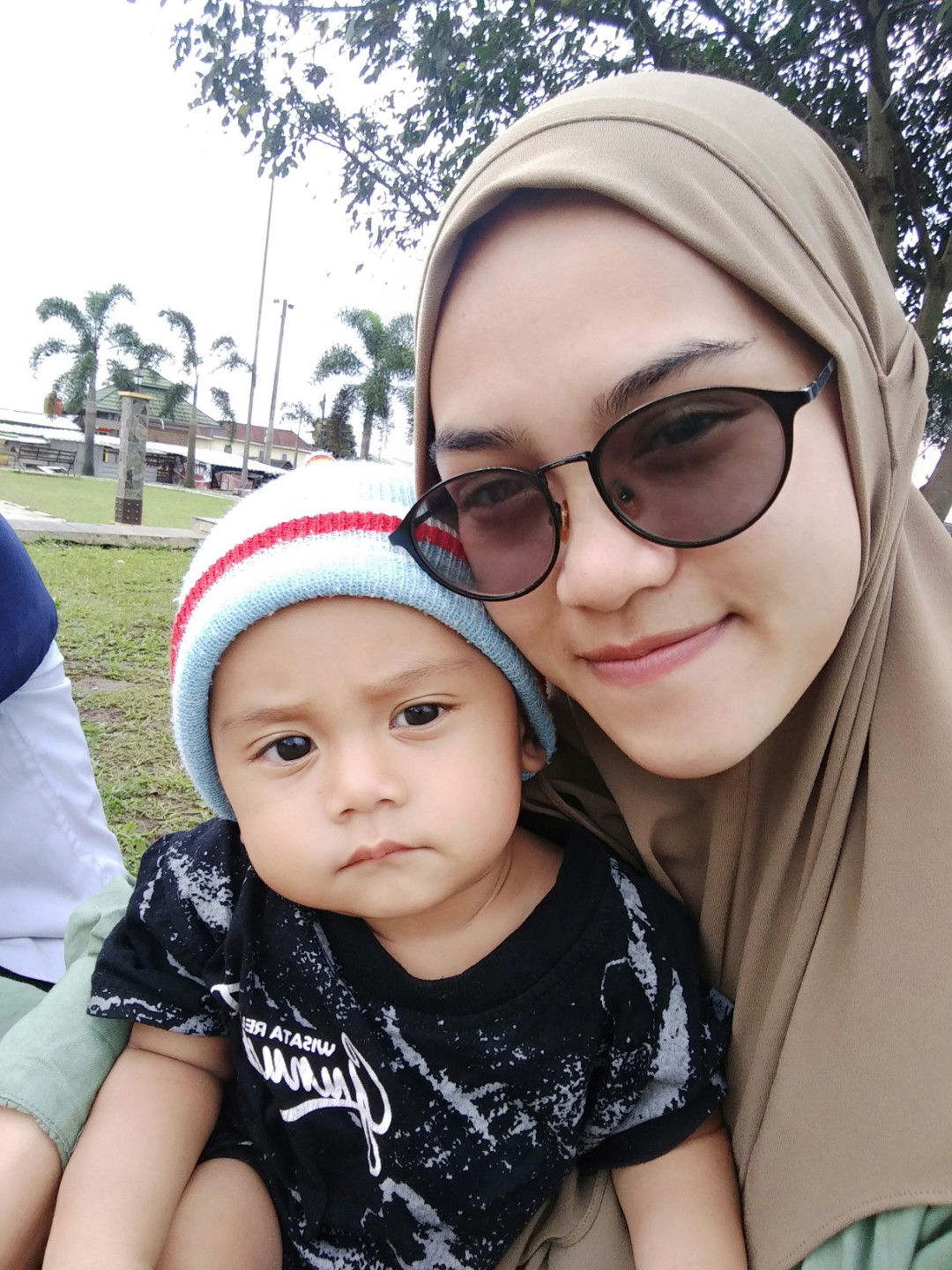 Hidayanti profile icon