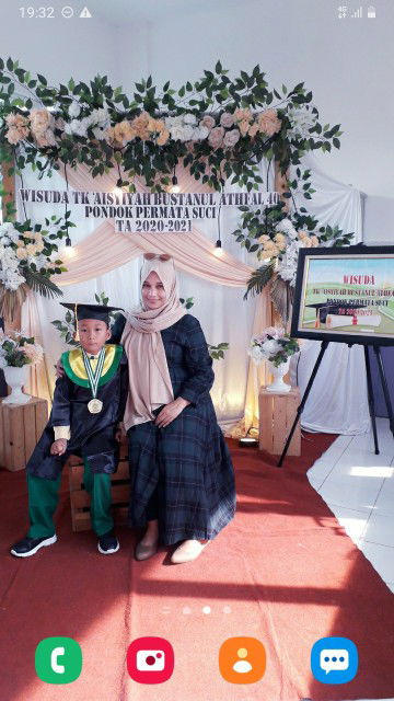 Apriyandini_Erisa profile icon