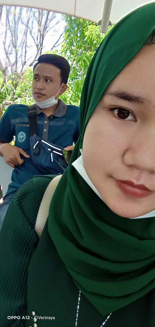 Risya J Astutik profile icon