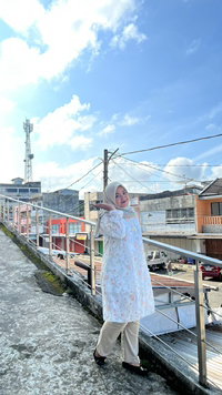titien febri profile icon
