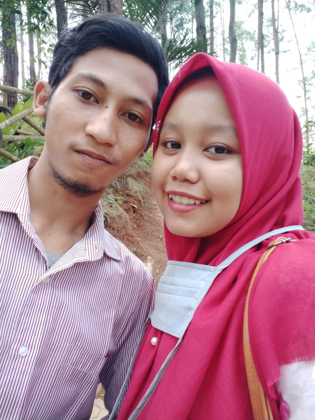 Siti Arina Hidayati profile icon