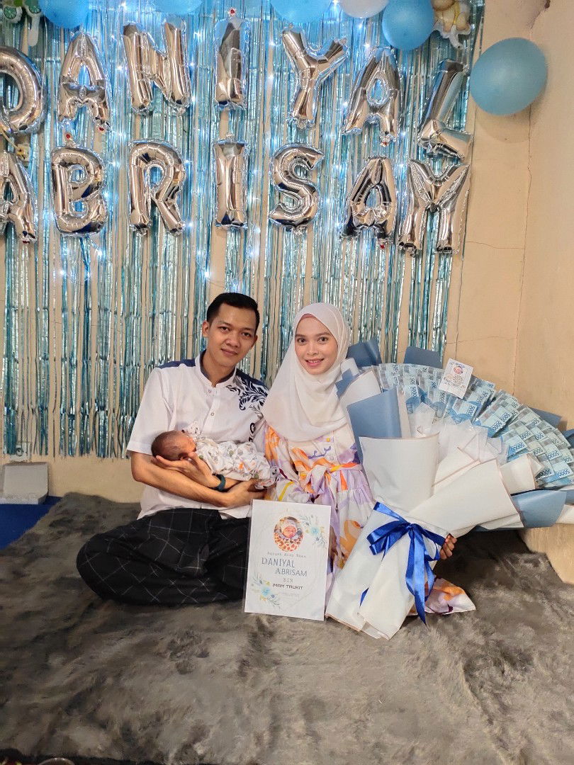 Gina khairunnisa profile icon