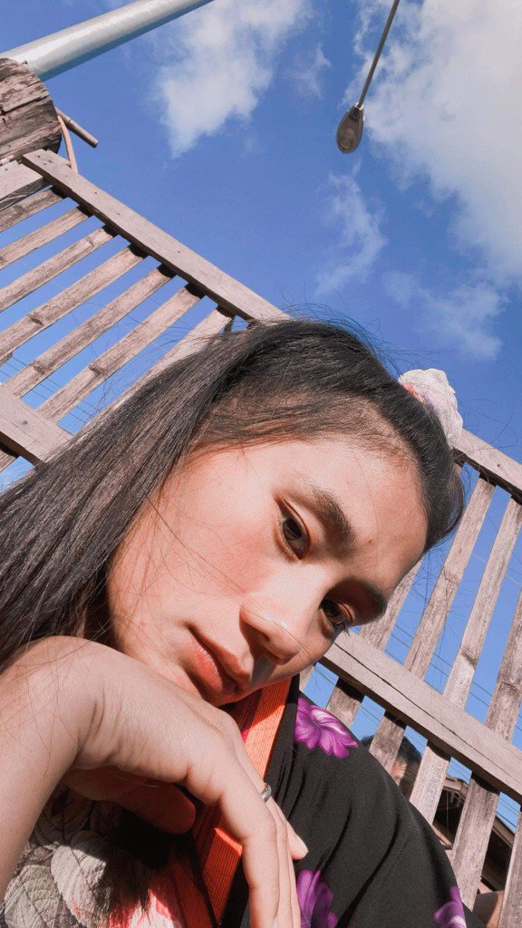 ไม่พูดเยอะ เดียวเป็นคดี profile icon