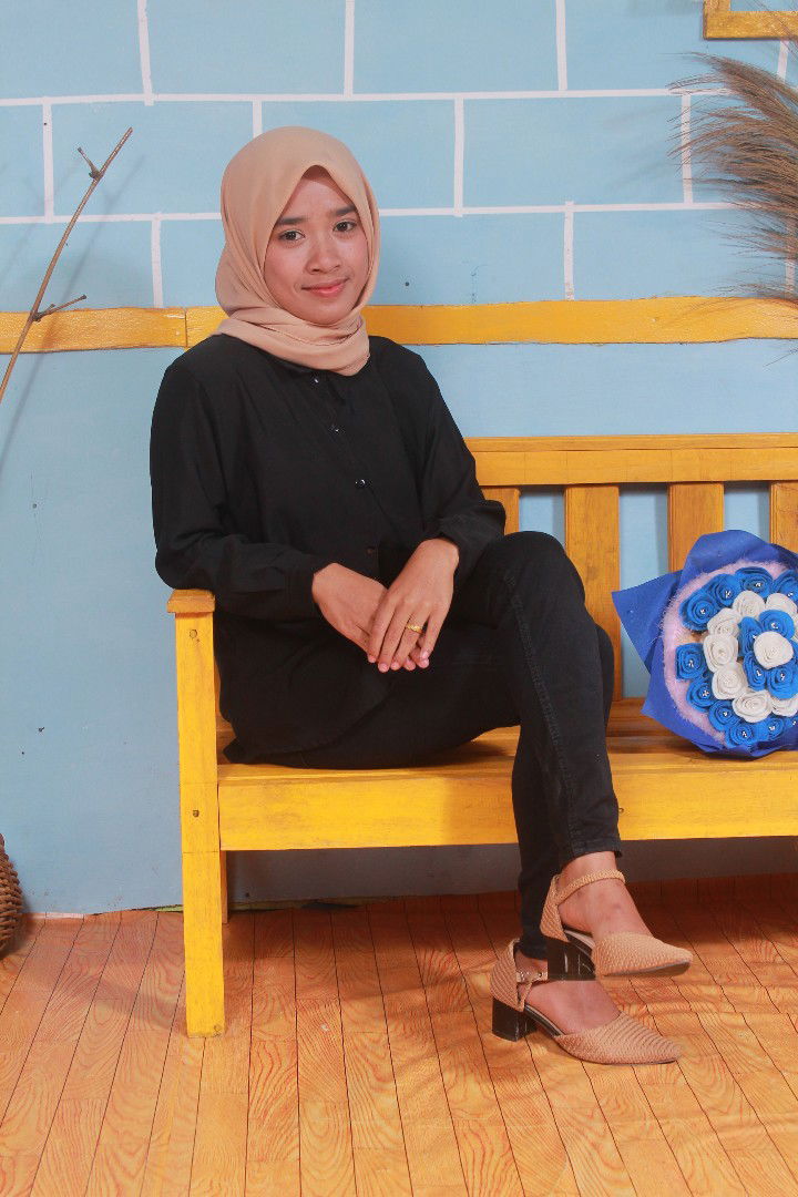 Fira Wardiana profile icon