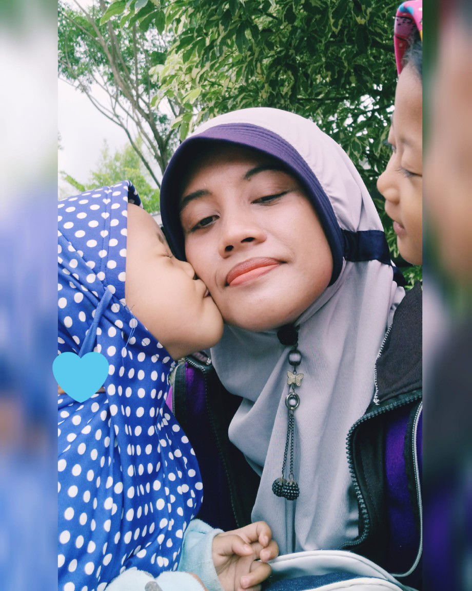 Eva Devi Arianti profile icon