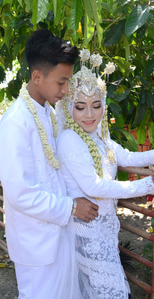 Aris Sunengsih profile icon