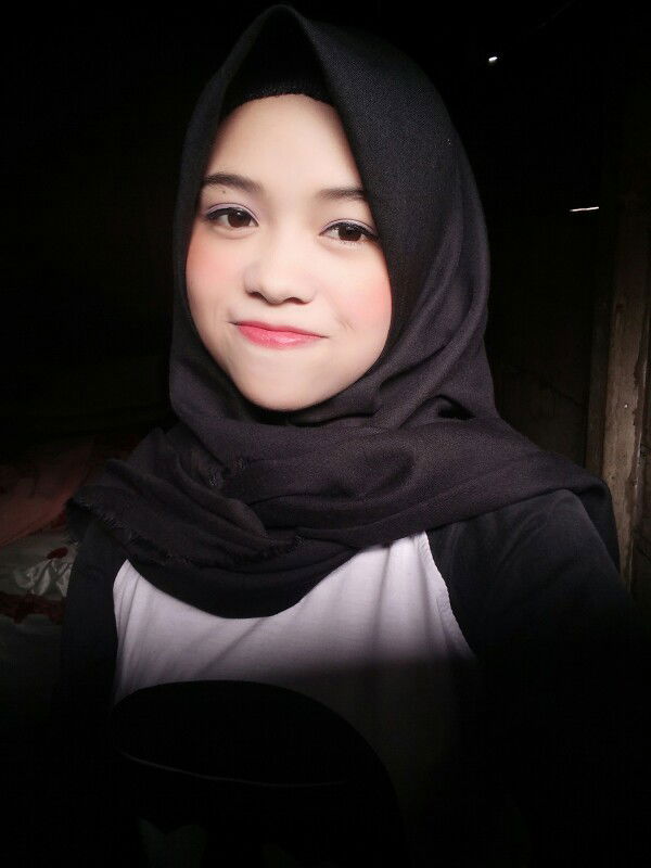 meli susanti profile icon