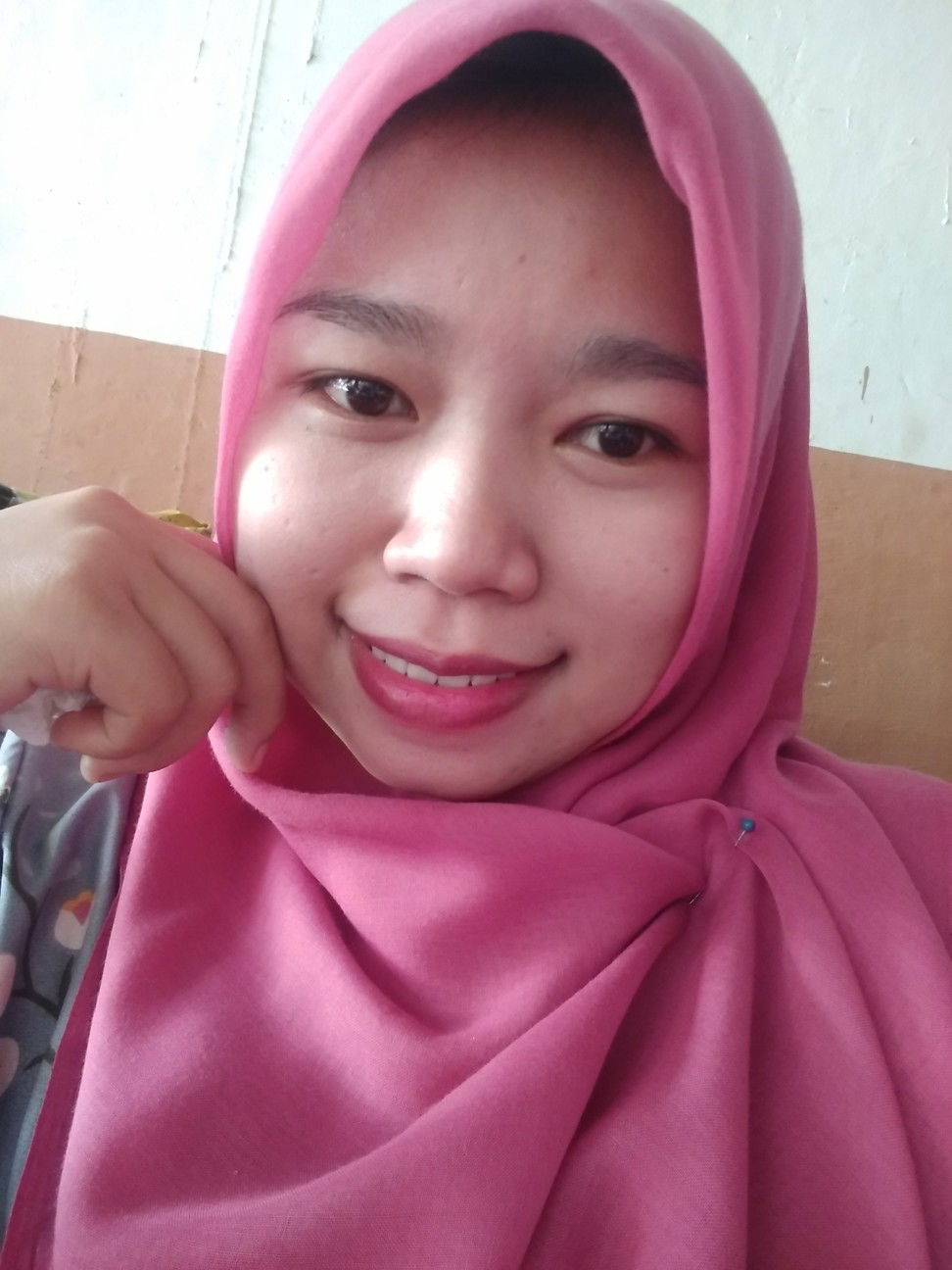 fitri sari profile icon