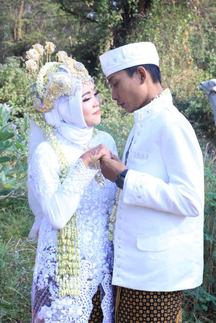 Siti Yulianis profile icon