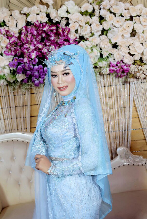 Siti Apriani profile icon