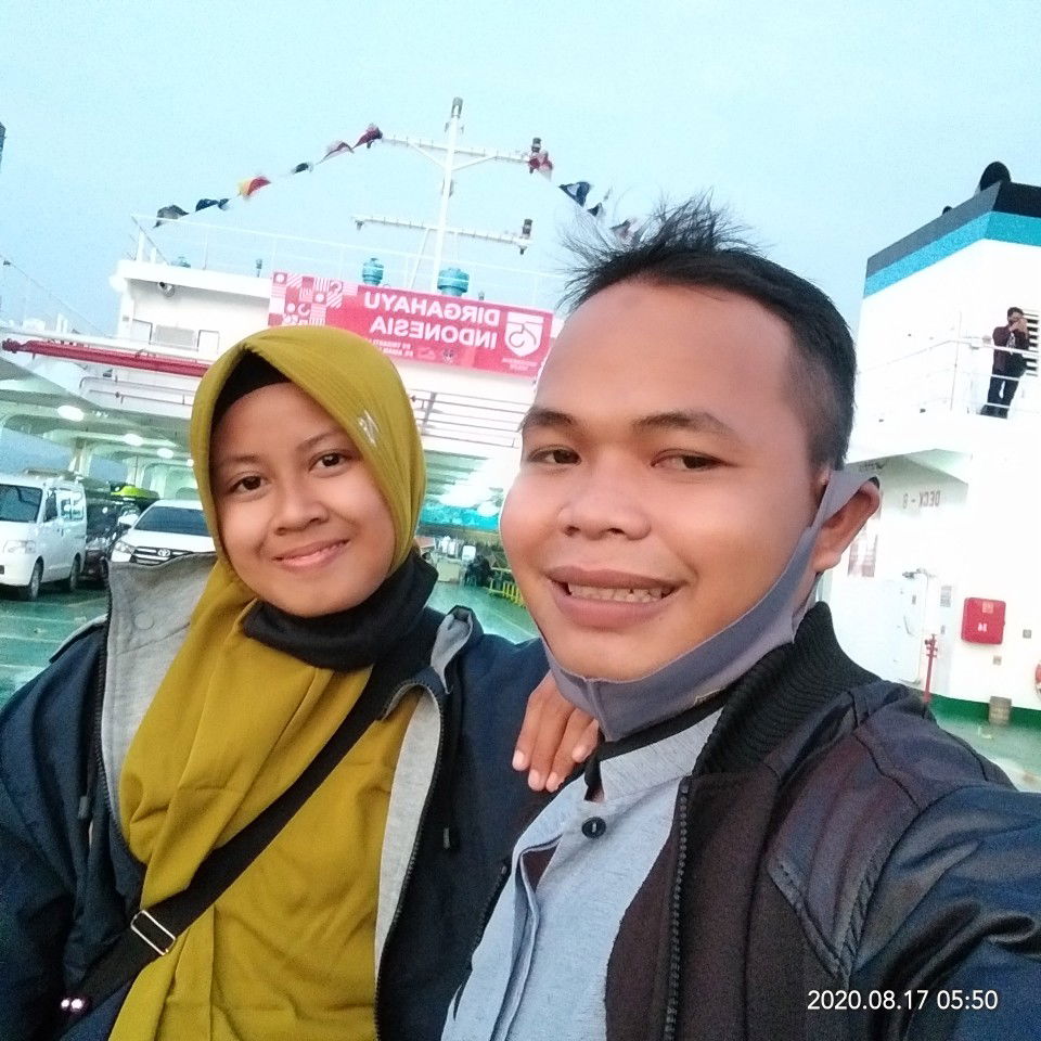 uswatun khasanah profile icon