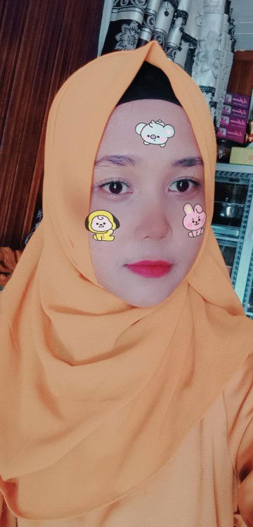 suti hartanti profile icon