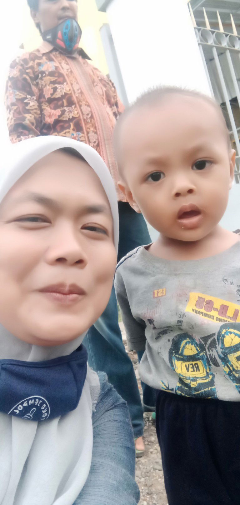 Rochmi handayani profile icon