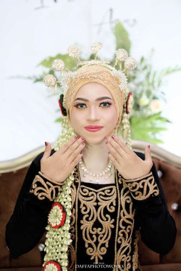 Ira Lestari profile icon