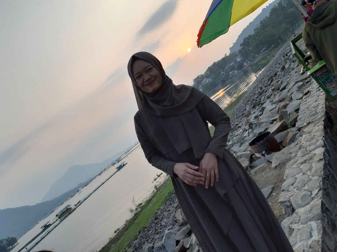 Ios Rosmiati profile icon