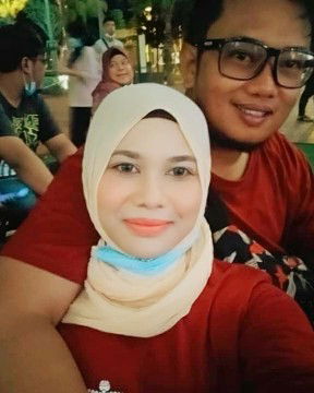 hot mom profile icon