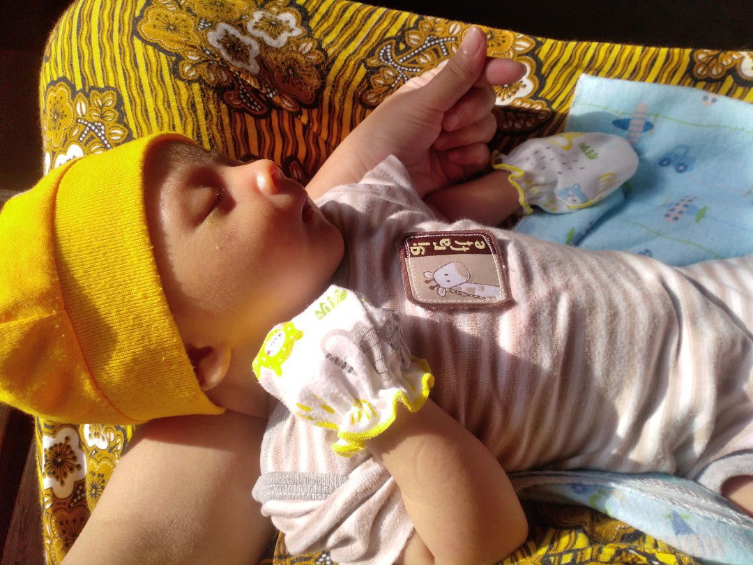 dessy anggraeni profile icon