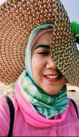 Ratna Rinnati profile icon