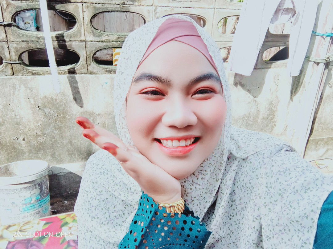 โรซาลีน ลาเตะ profile icon