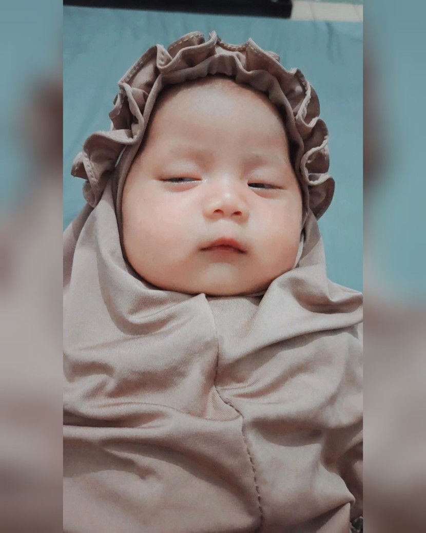 Uwwi Apriliani profile icon