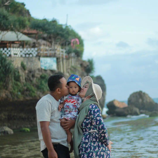 intan septiani profile icon