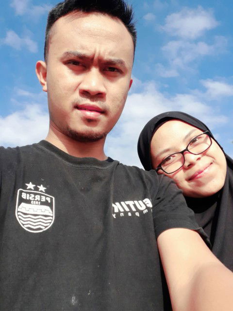 pitria yuliani profile icon