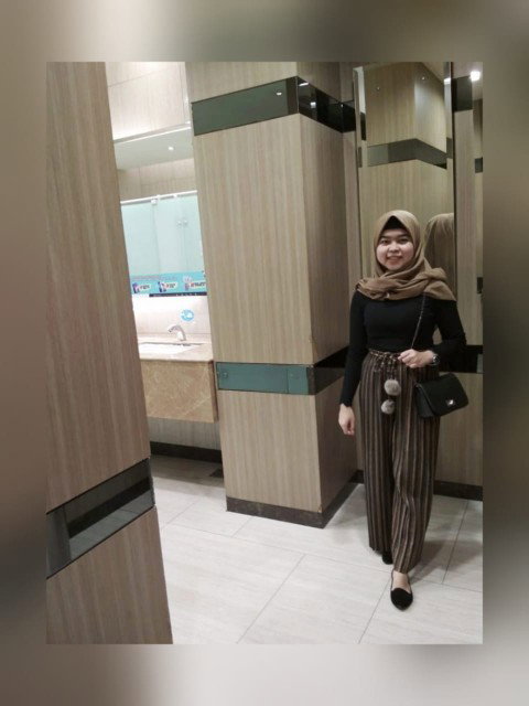 Siti Maysaroh profile icon