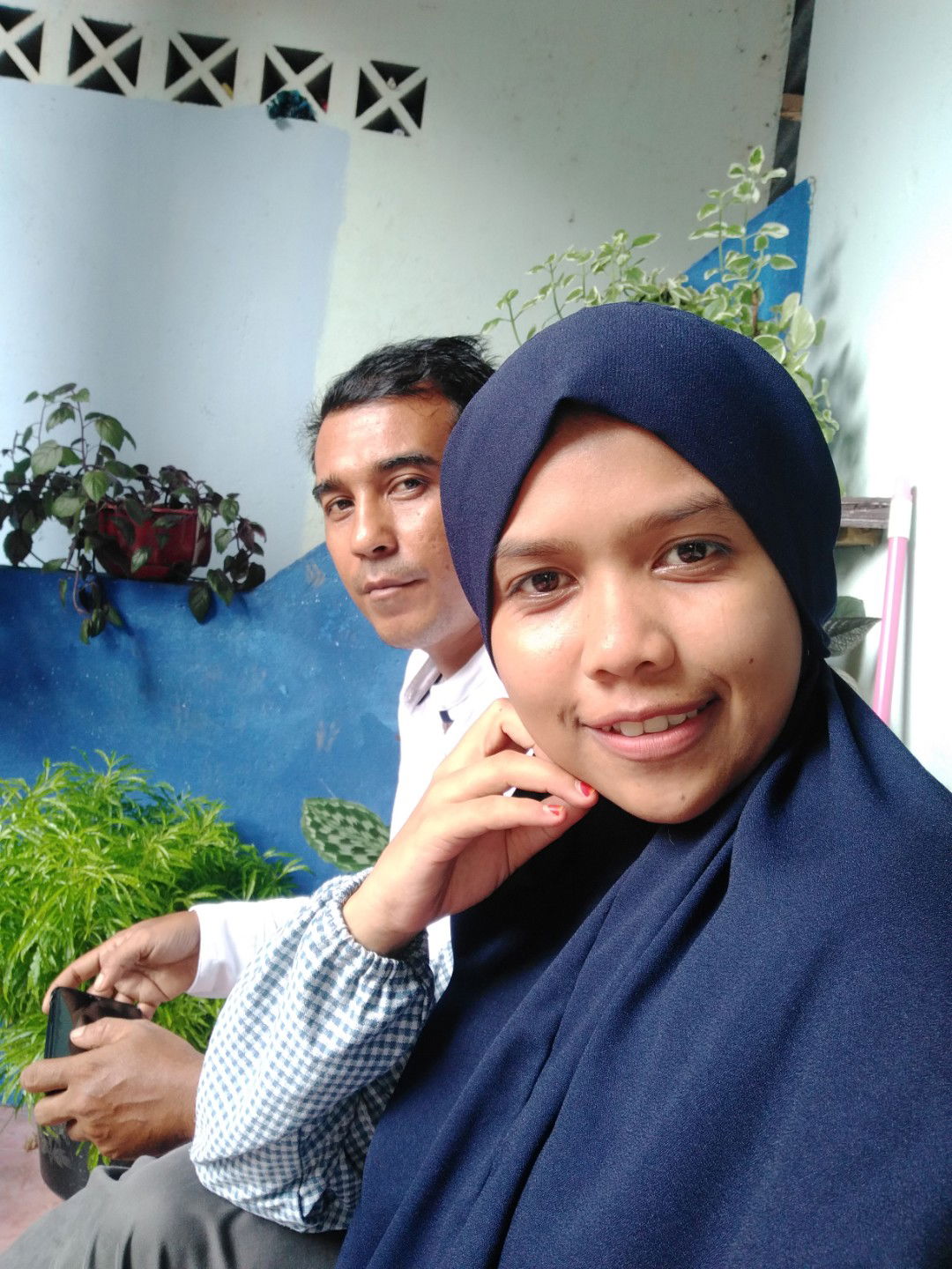 ratna mutia profile icon