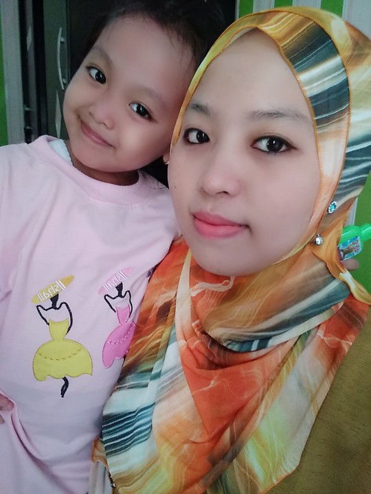 lia Angraeni profile icon