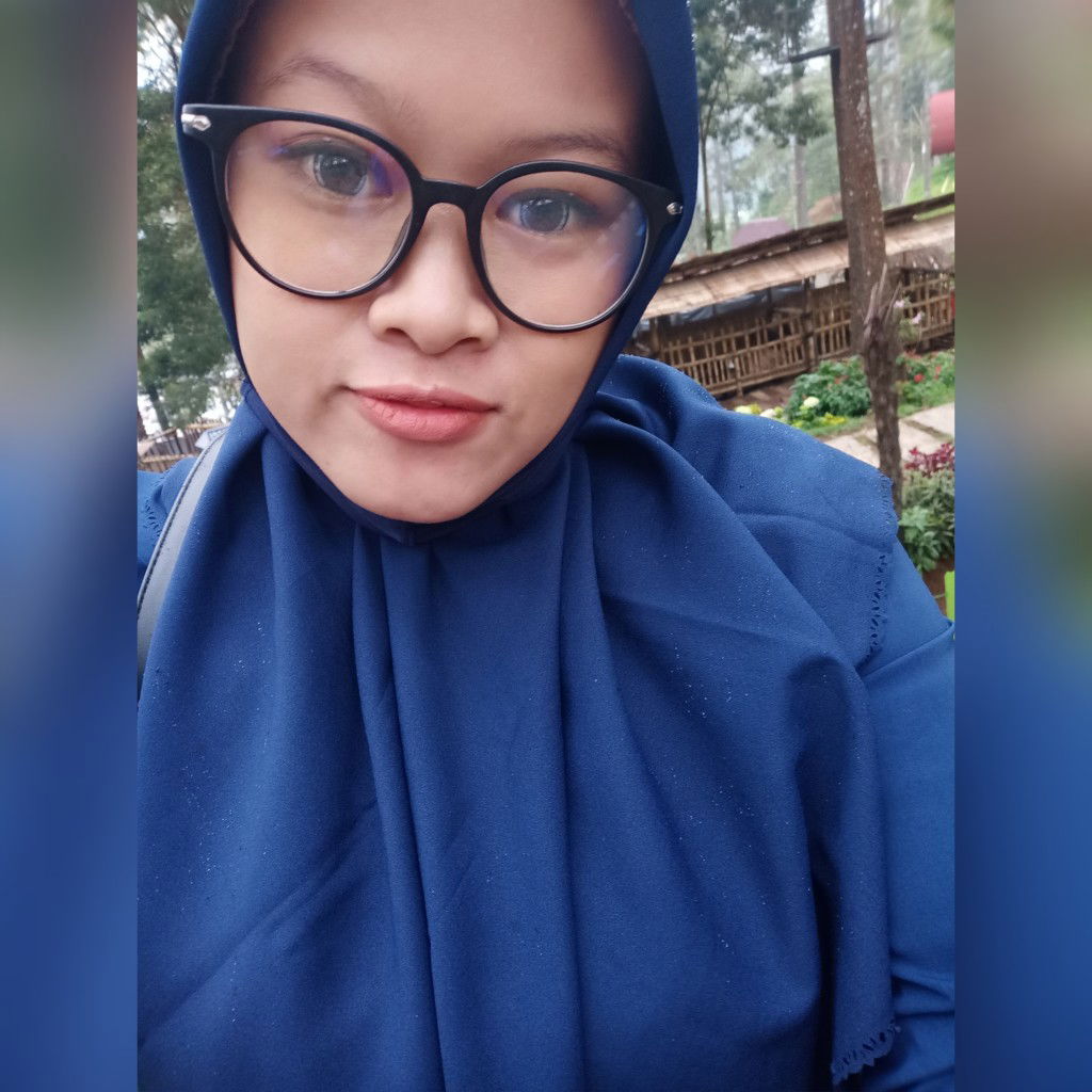 Widya Risya profile icon