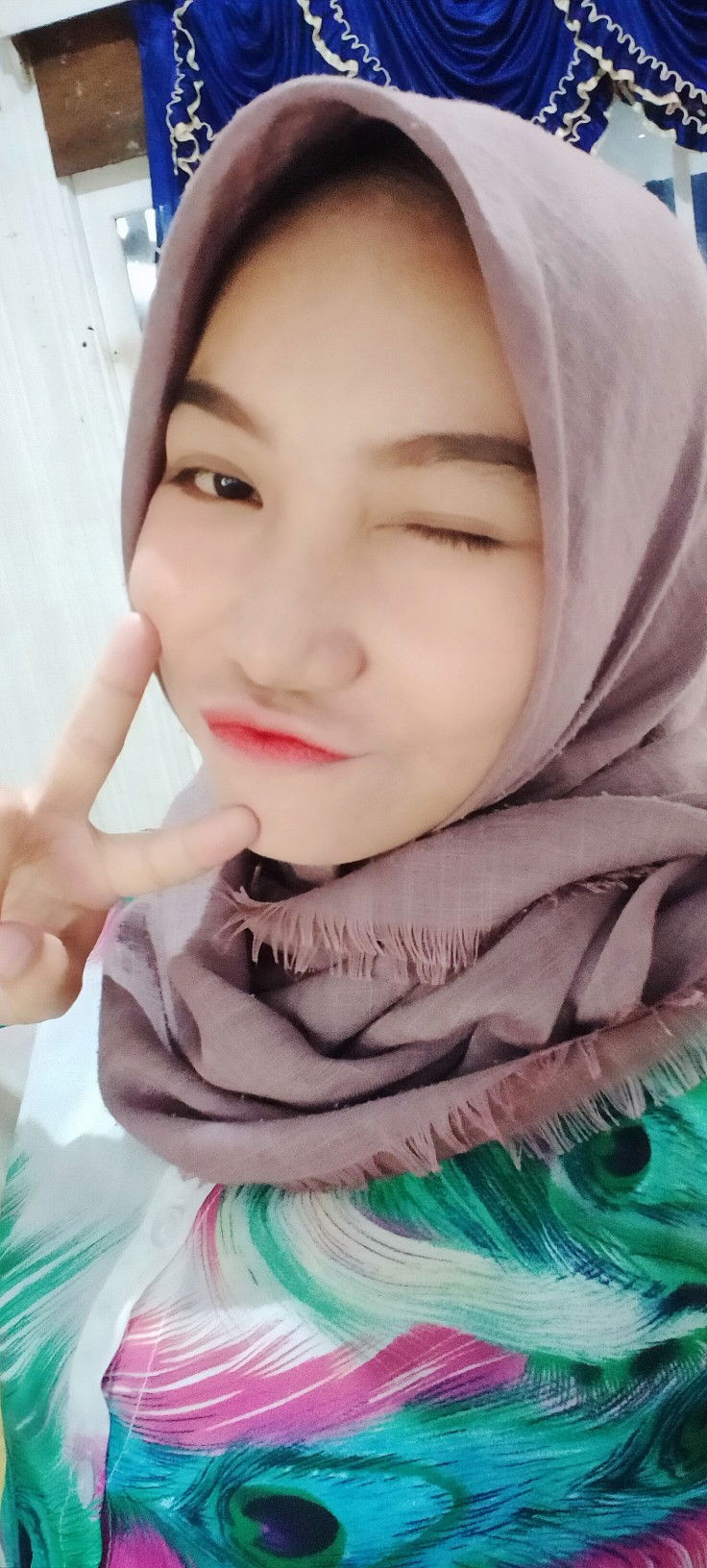 linda wati profile icon