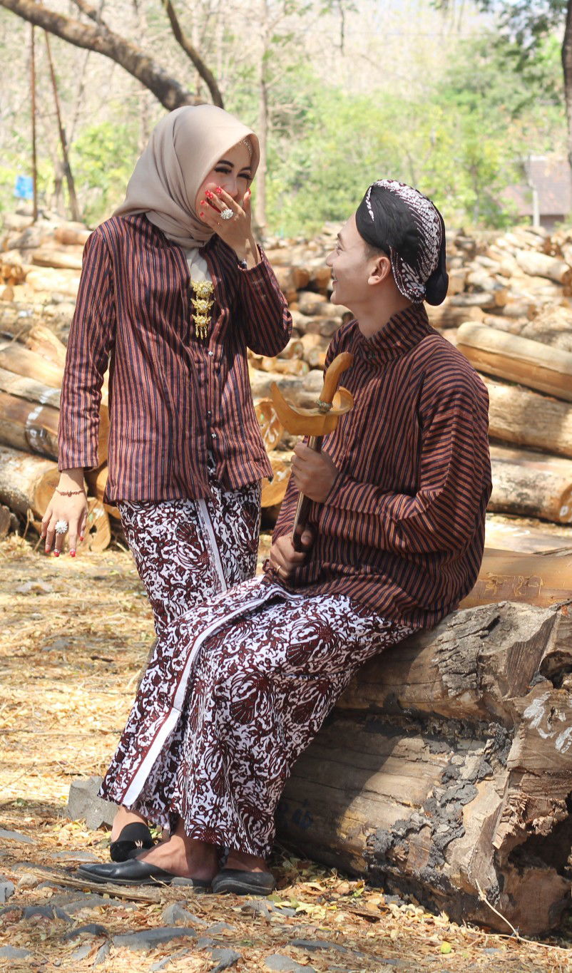 fitri anggara profile icon