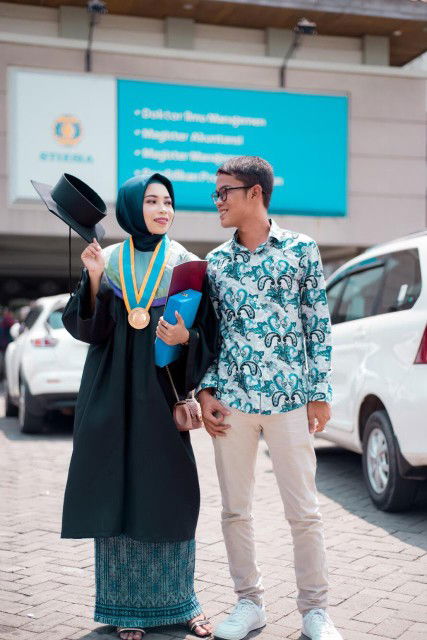 elysa febriana profile icon