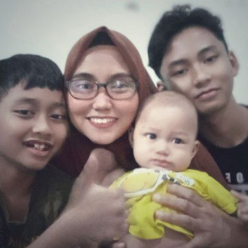 Yunie Hera profile icon