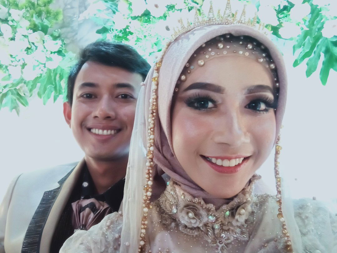 kurnia aprielyani profile icon