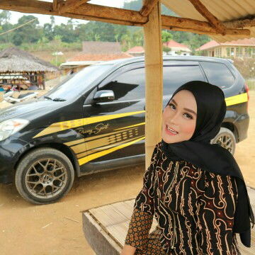 Fitri Hy profile icon