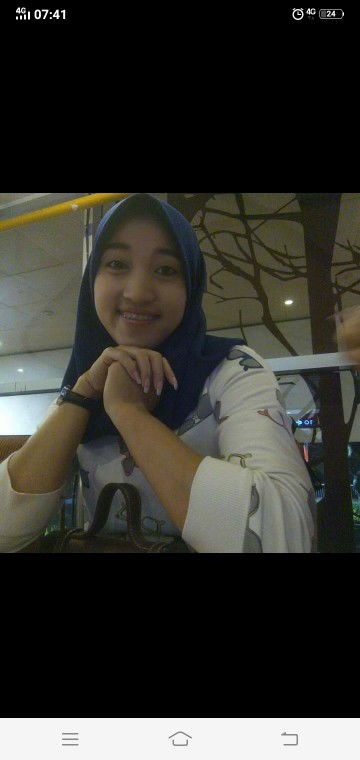 siti maryam profile icon