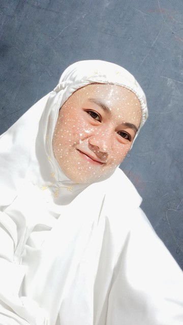 siti kulsum profile icon