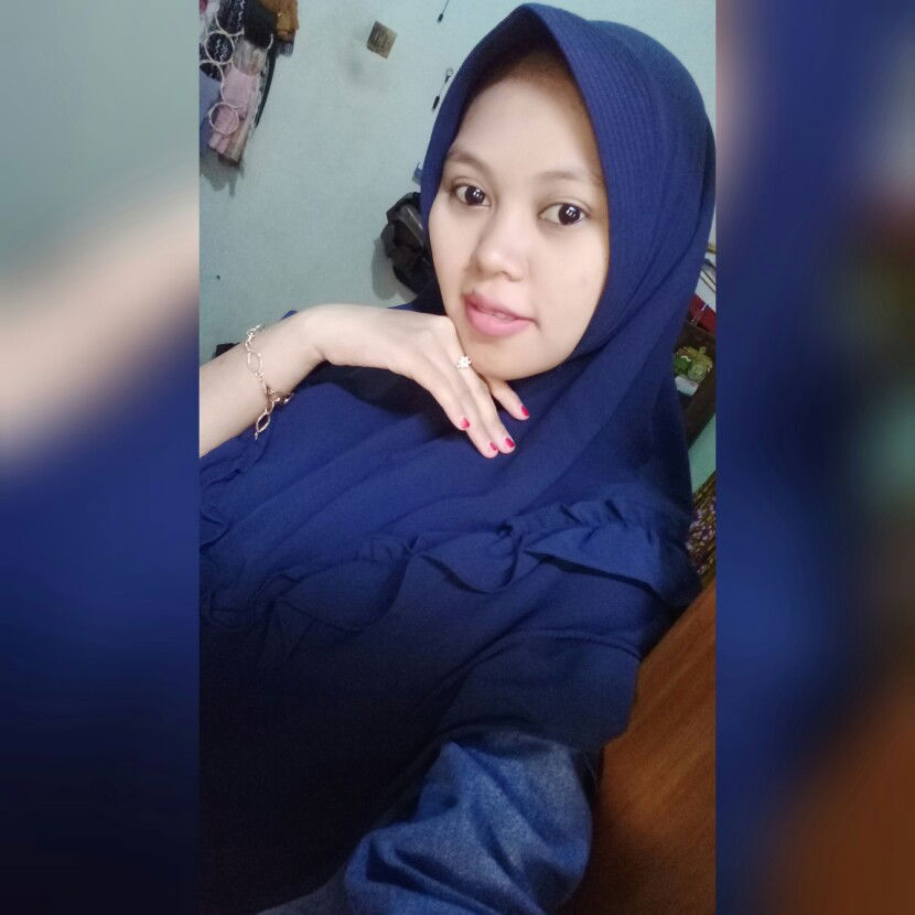 Hidayatur Rovita profile icon