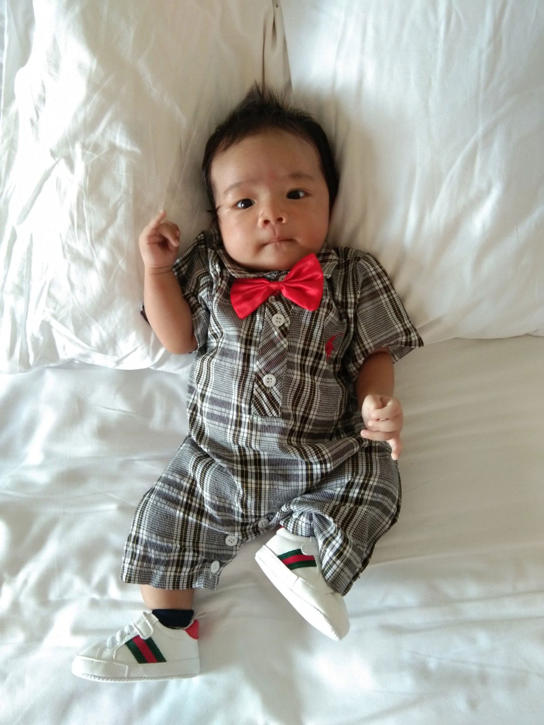 Vhina Anggara profile icon