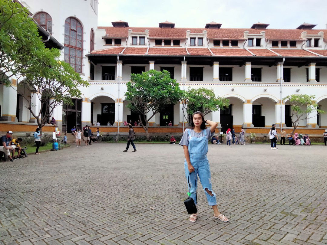 Mila Iskandar profile icon